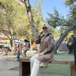 ÖZEL TASARIM BONCUK İŞLEMELİ BÜZGÜLÜ KAP VİZON